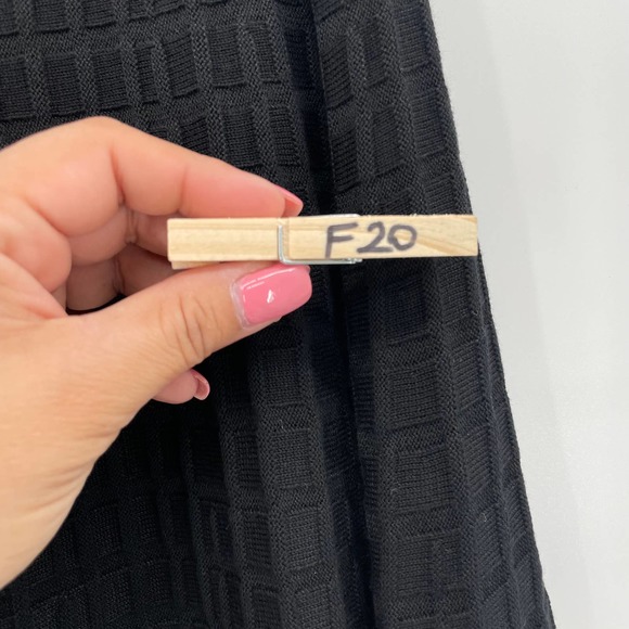 Max Studio Women Black Textured Sweater Skirt - Picture 8 of 8